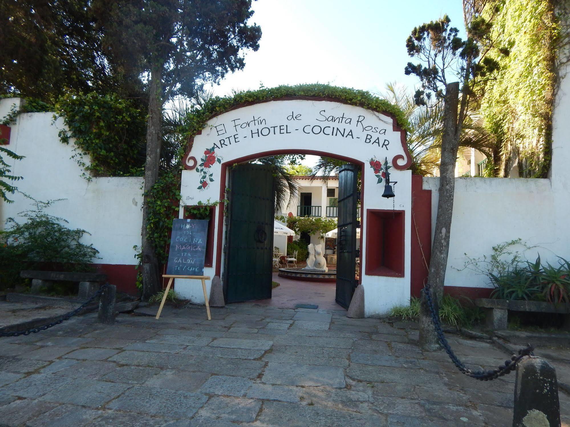 Fortin de Santa Rosa Atlántida Buitenkant foto